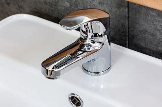 OneLife by Orange P01-022cr полимерный смеситель для раковины с гигиеническим душем, хром